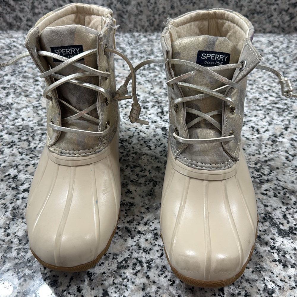Sperry  girl saltwater boots